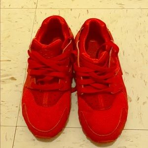 Nike Air Huarache Run Red sneakers